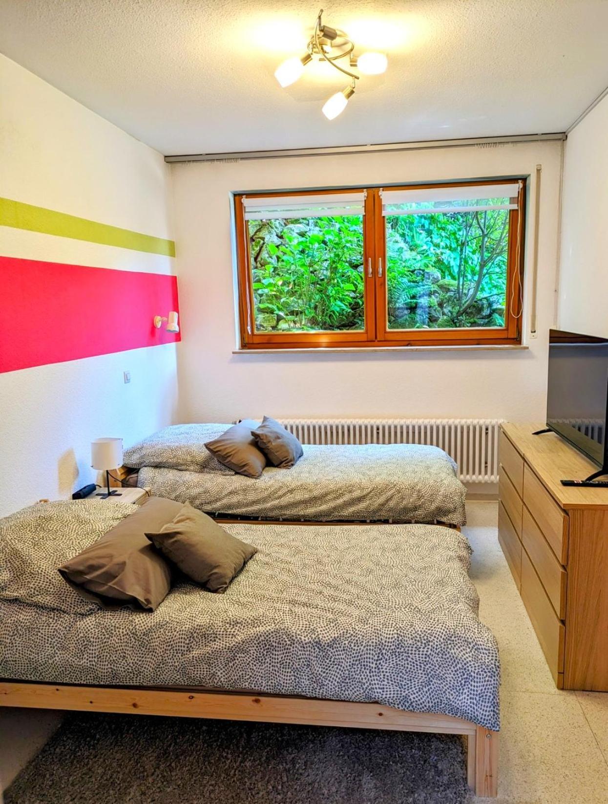 4 Zimmer Geraeumige Und Ruhig Gelegene Ferien- Und Monteurwohnung Nur Fuer Sie Allein Aujvari Vermietungen Spiegelberg Exterior photo