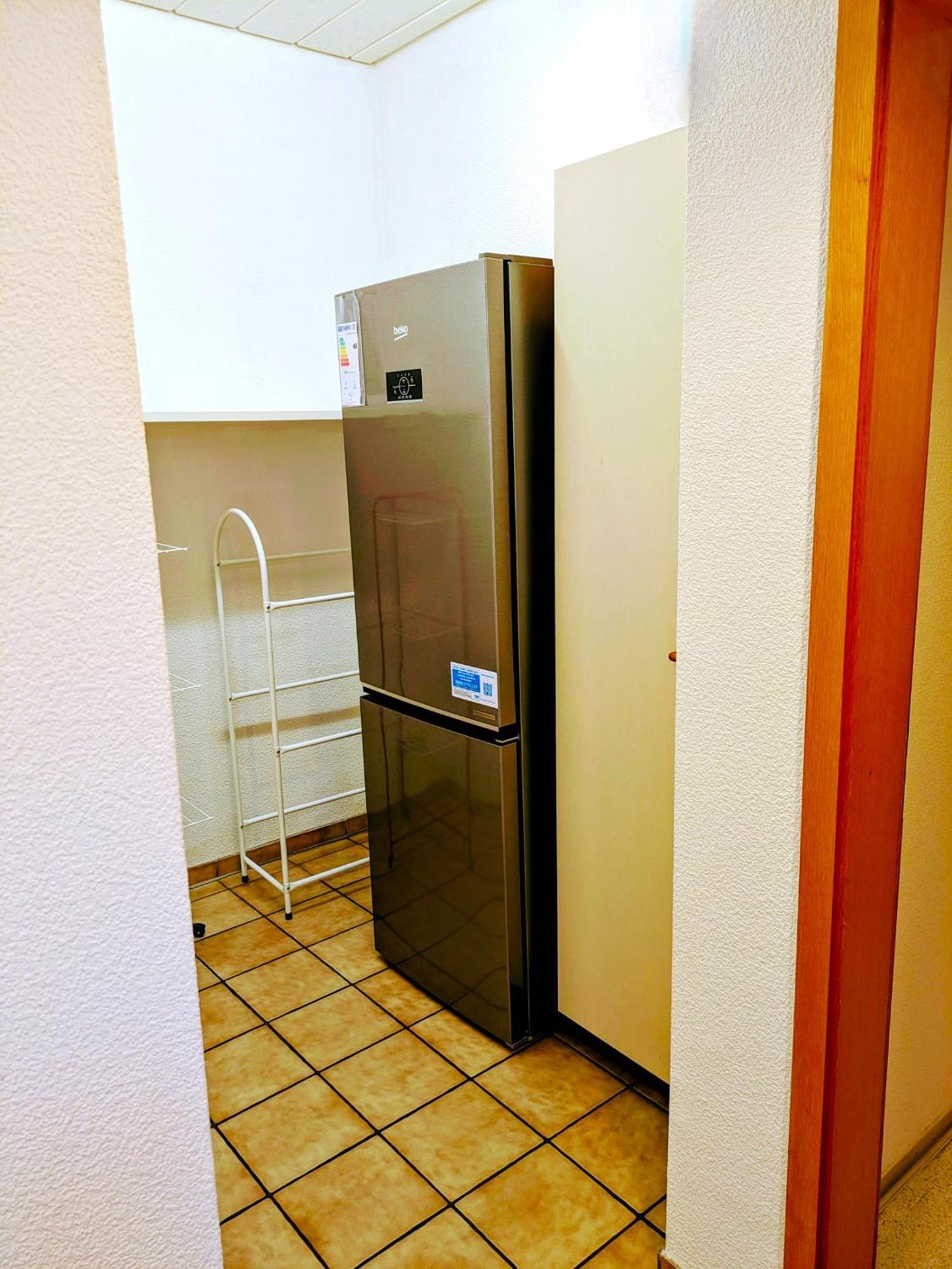 4 Zimmer Geraeumige Und Ruhig Gelegene Ferien- Und Monteurwohnung Nur Fuer Sie Allein Aujvari Vermietungen Spiegelberg Exterior photo
