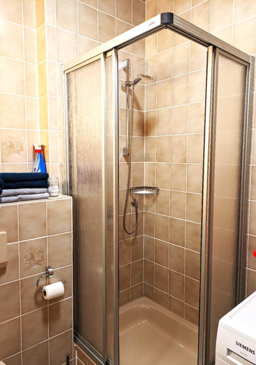 4 Zimmer Geraeumige Und Ruhig Gelegene Ferien- Und Monteurwohnung Nur Fuer Sie Allein Aujvari Vermietungen Spiegelberg Exterior photo